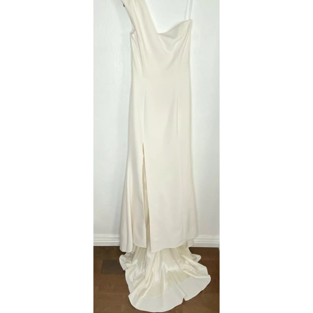 CHRISTIAN SIRIANO Ivory Off the One Shoulder Gown - Picture 7 of 12